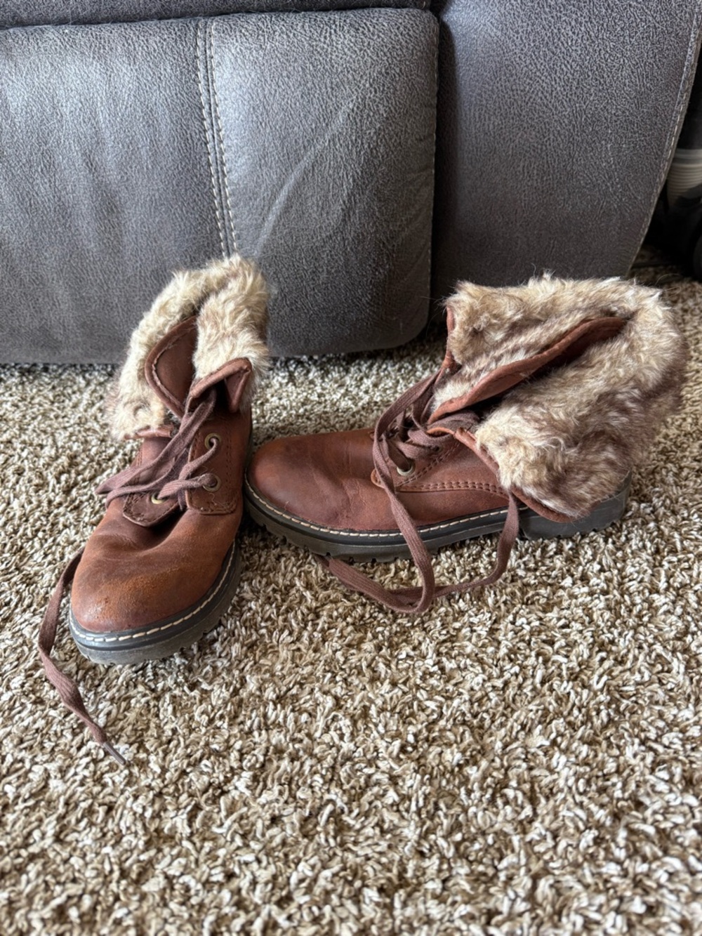 Faux Fur Trim Brown Women’s Winter Lace-Up Boots